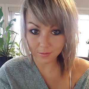 Meet your Posher, Carissa